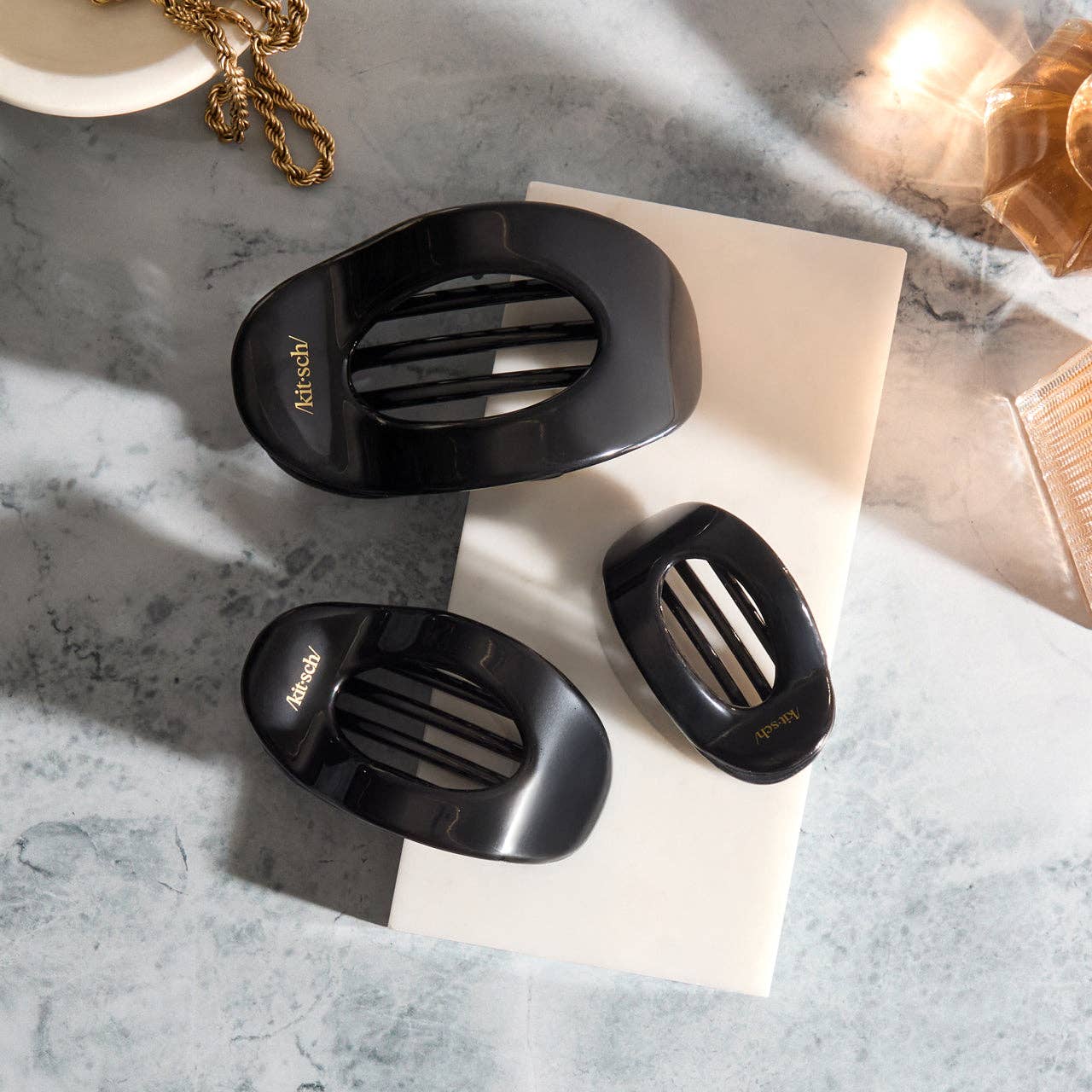 KITSCH - Black Flat Cloud Clip - Large